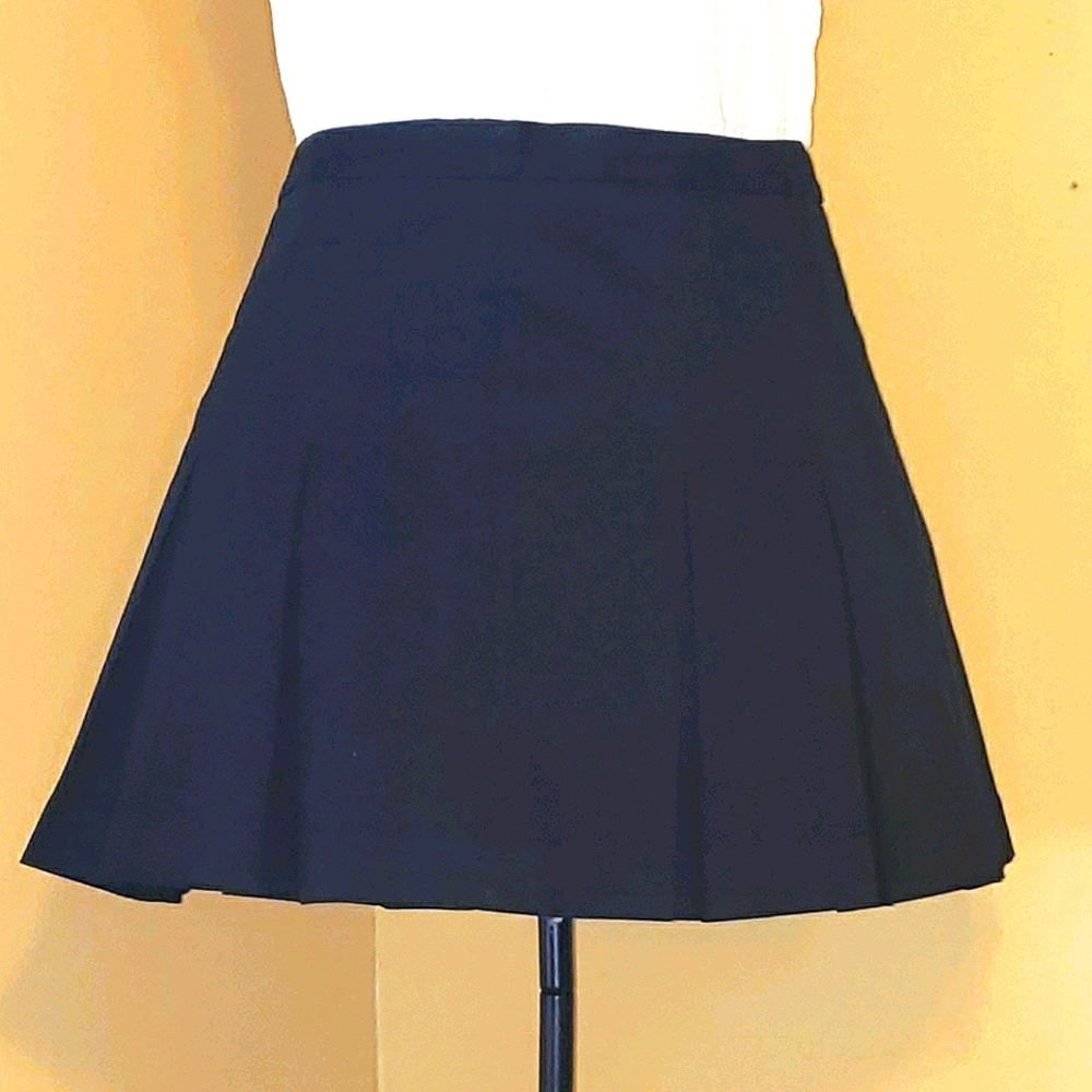 GAP size 8 GAPStretch black skirt